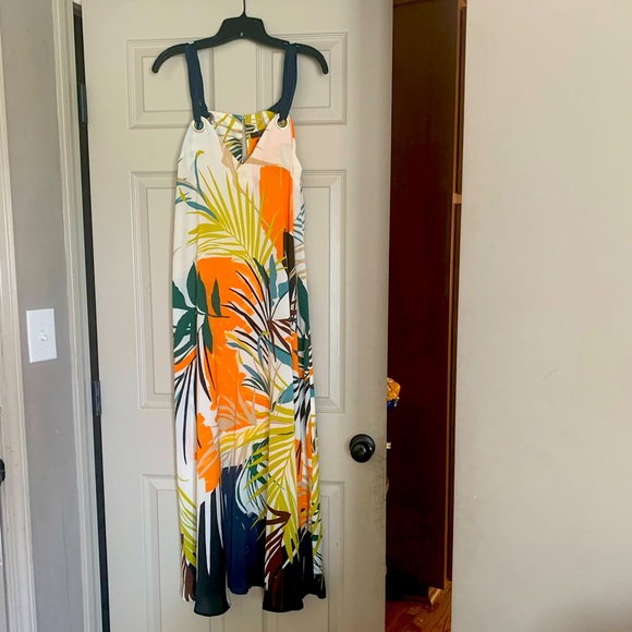 Dress - Picture 2 of 7